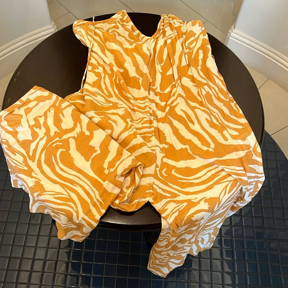 H&M Jumpsuit Medium